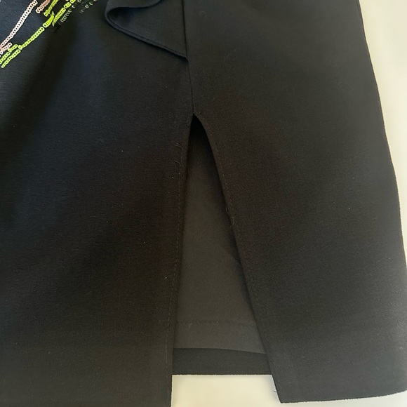 Very flattering beautiful dress for any occasion. Great for holiday season - Picture 5 of 8